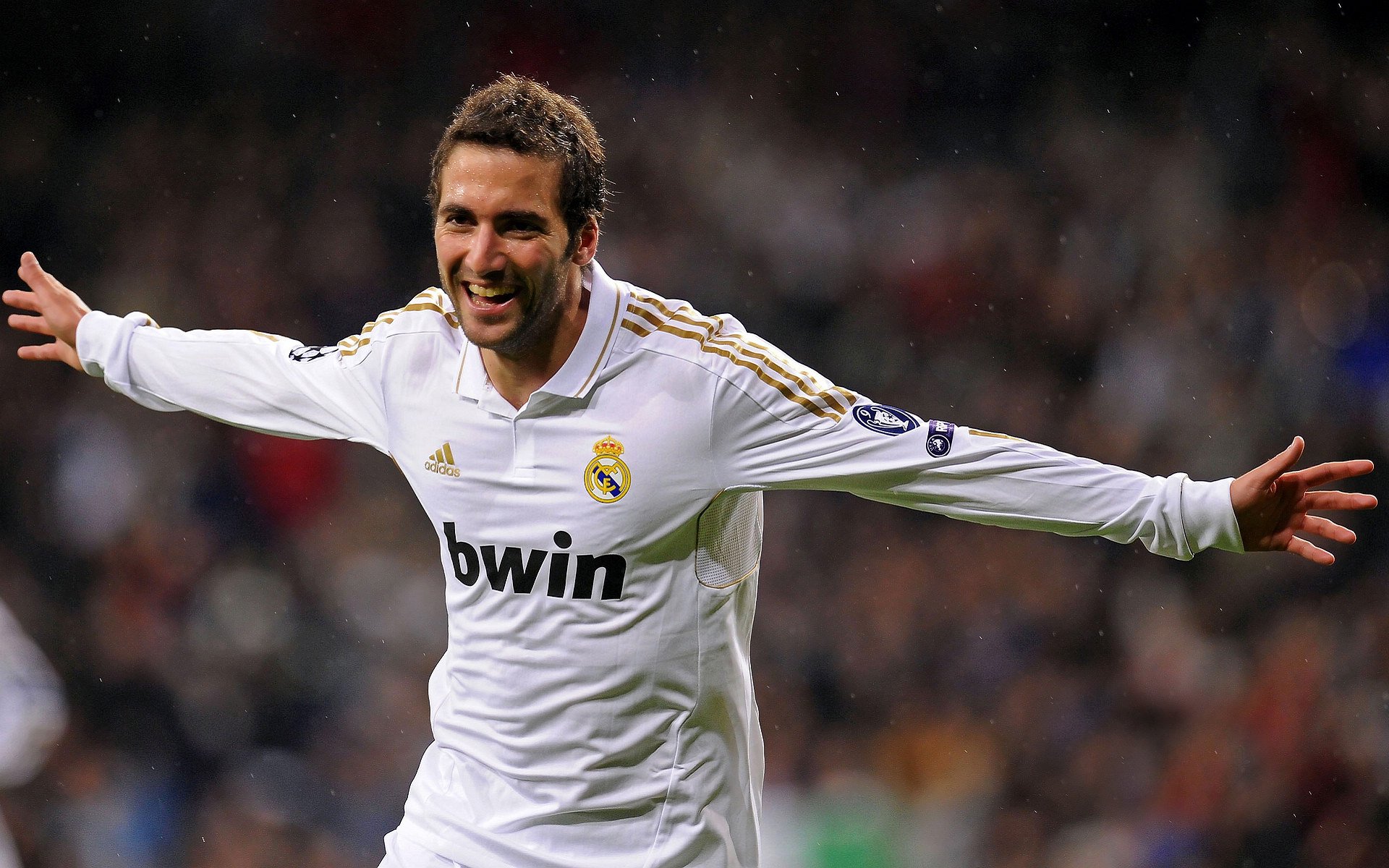 星空综合体育全站app-朗斯依靠主场优势连胜攀升积分榜，朗斯vs圣埃蒂安聚胜顽球汇